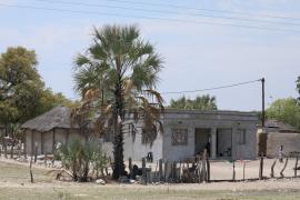 Przejazd do Makgadikgadi