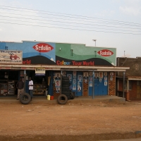 Przedmieścia Kampali.