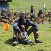 Mieszkańcy gospodarstwa zainteresowani naszym przyjazdem.