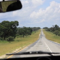 Drogi są wąskie, ale bardzo dobre.