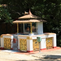 Przydrożna kaplica.