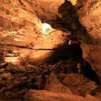 Jaskinia lawowa Cueva de Los Verdes.